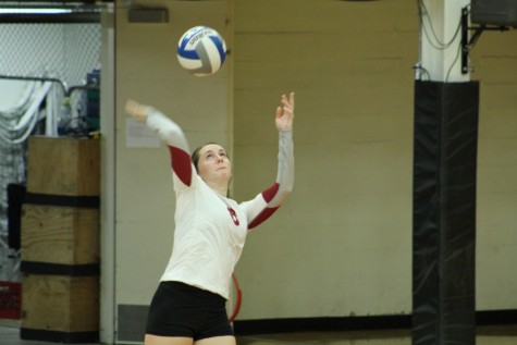 Senior outside hitter and defensive specialist Jamie Rubbelke serving to the Oles on Oct. 24.