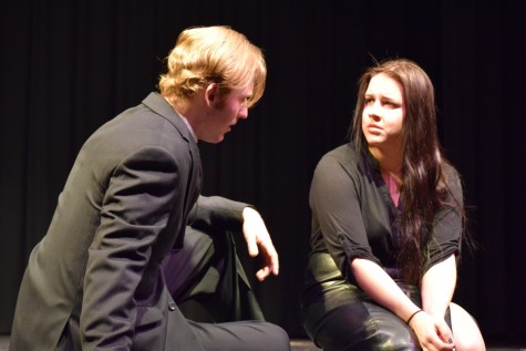 Olmsted (left) and Roy (right) play against each other as Ethan and Abby, a struggling couple.
